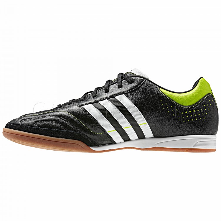Adidas_Soccer_Shoes_11Nova_V23230_2.jpg