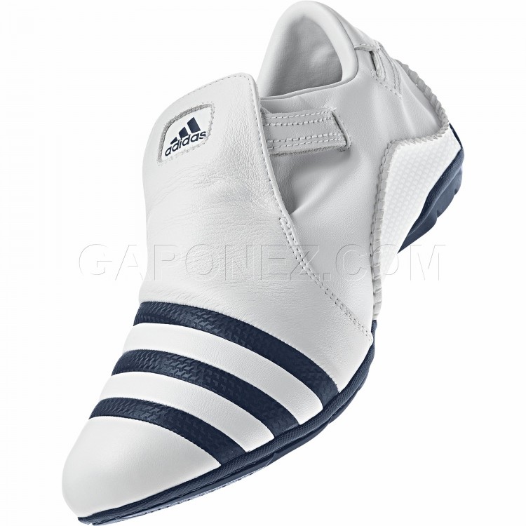 Adidas_Footwear_Lifestyle_Mactelo_G62353_3.jpg
