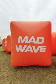 Madwave 公开水域游泳充气浮标 M2073 01 0 07W